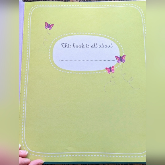 Baby Record Book - Hardcover baby keepsake book - Picture 6 of 14